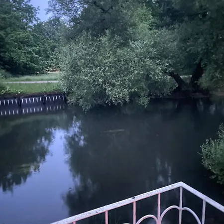 Med Udsigt Til Parken منزل للإقامة *